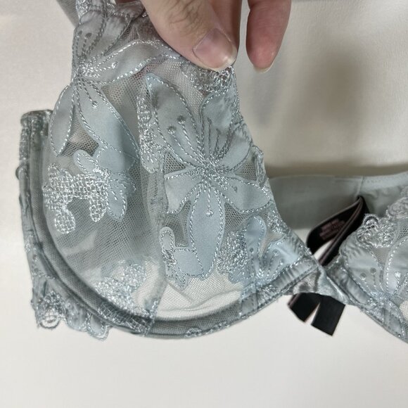 Victoria’s Secret Blue Floral Lace Underwire Bra‎ Women’s Size 34D - Picture 2 of 7